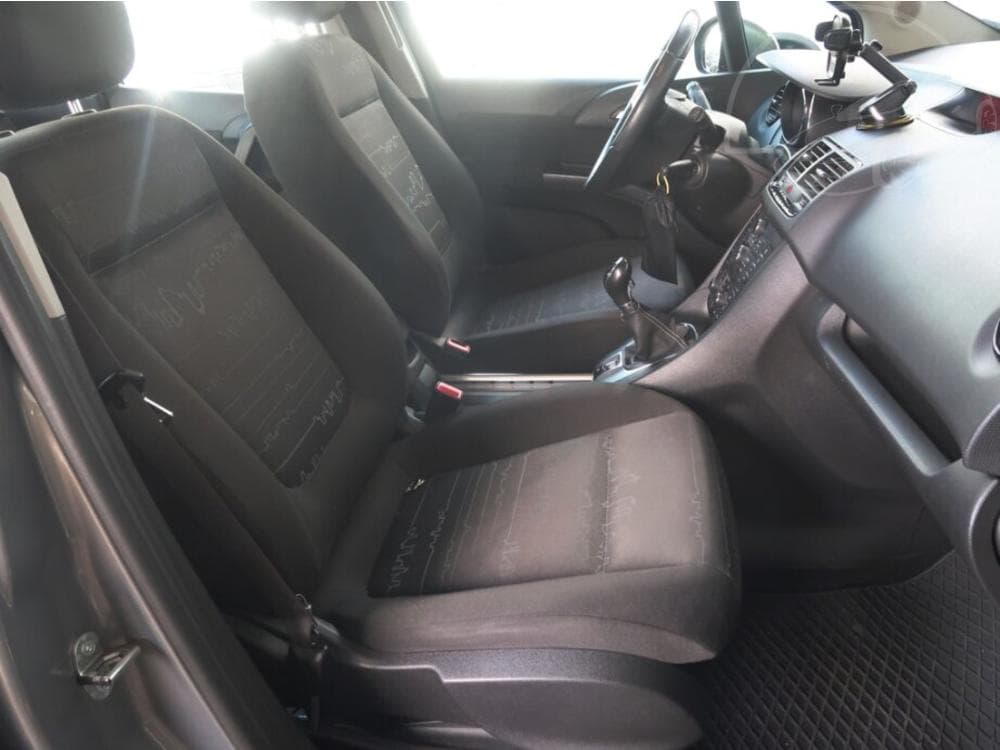 2014 Opel MERIVA - 9