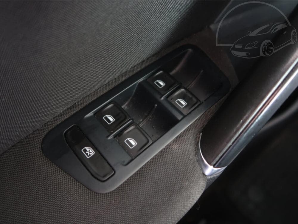 2015 Volkswagen GOLF - 13