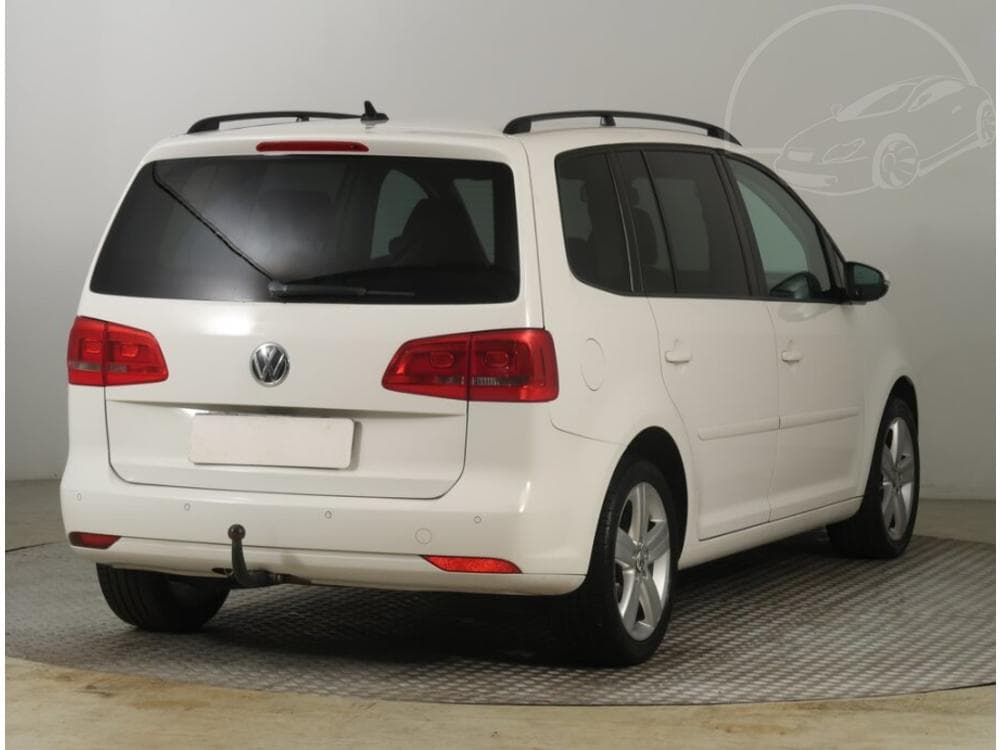 2011 Volkswagen TOURAN - 9