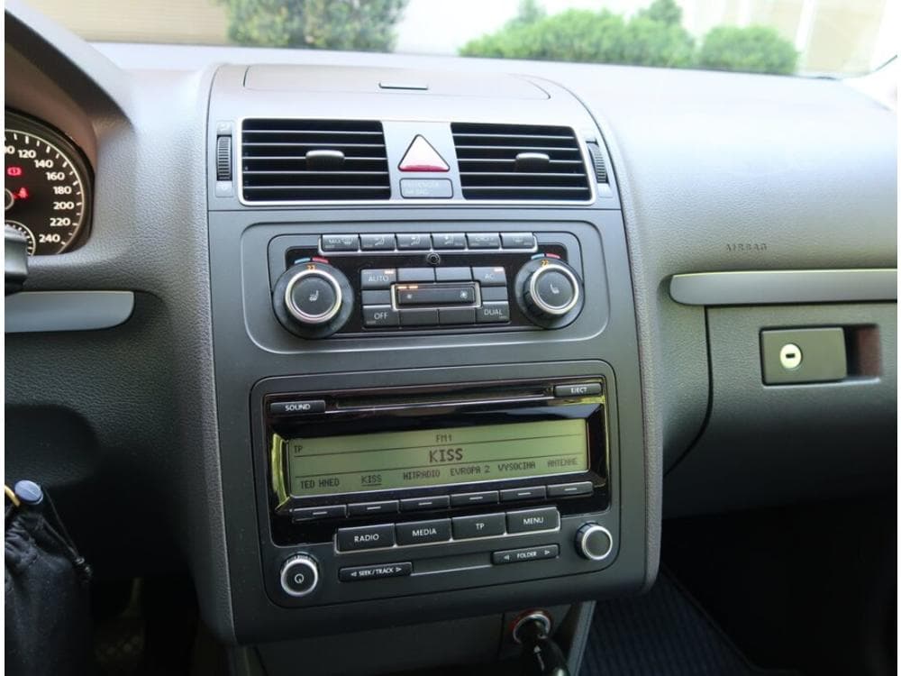2011 Volkswagen TOURAN - 23