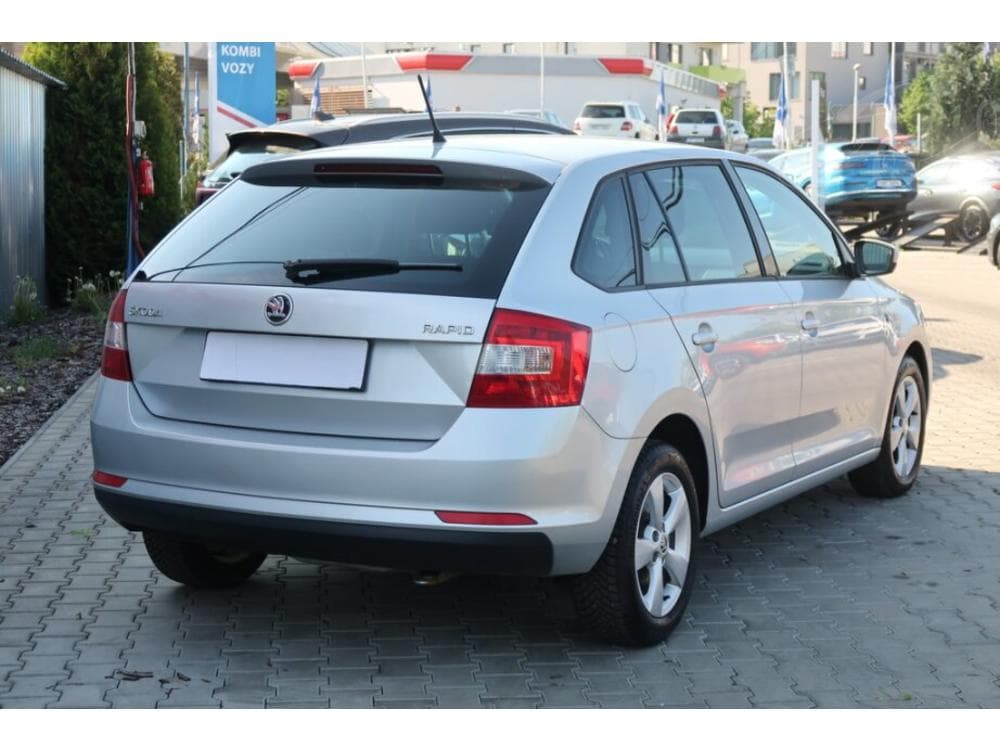 2015 Škoda RAPID - 9