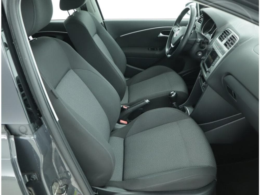 2014 Volkswagen POLO - 17