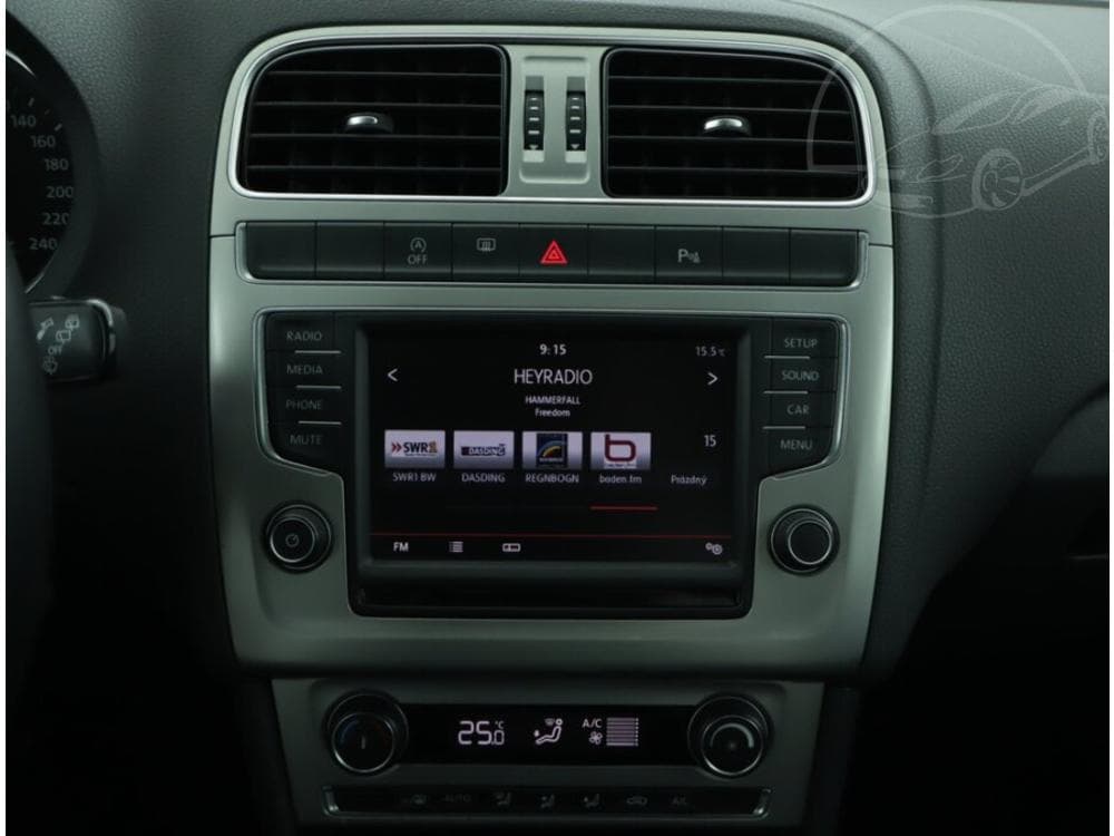 2014 Volkswagen POLO - 23