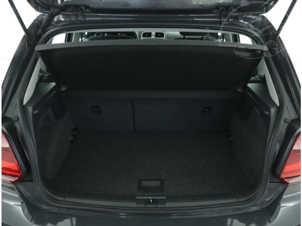 2014 Volkswagen POLO - 27