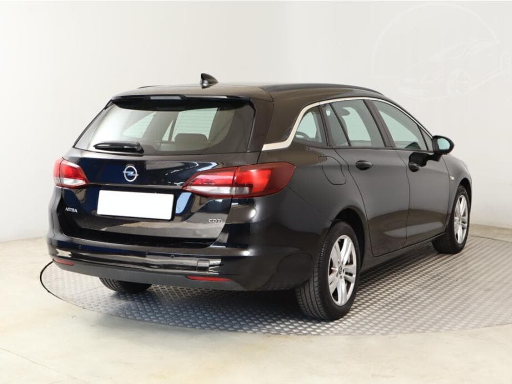 2017 Opel ASTRA - 9