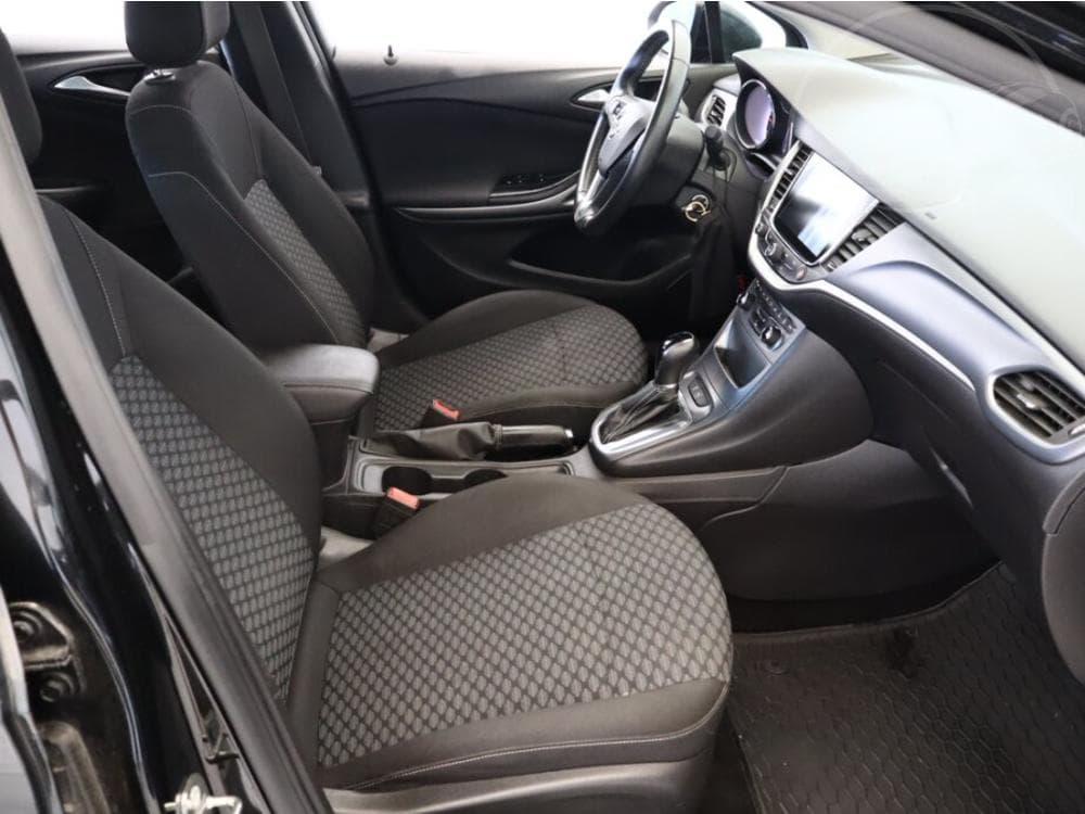 2017 Opel ASTRA - 13