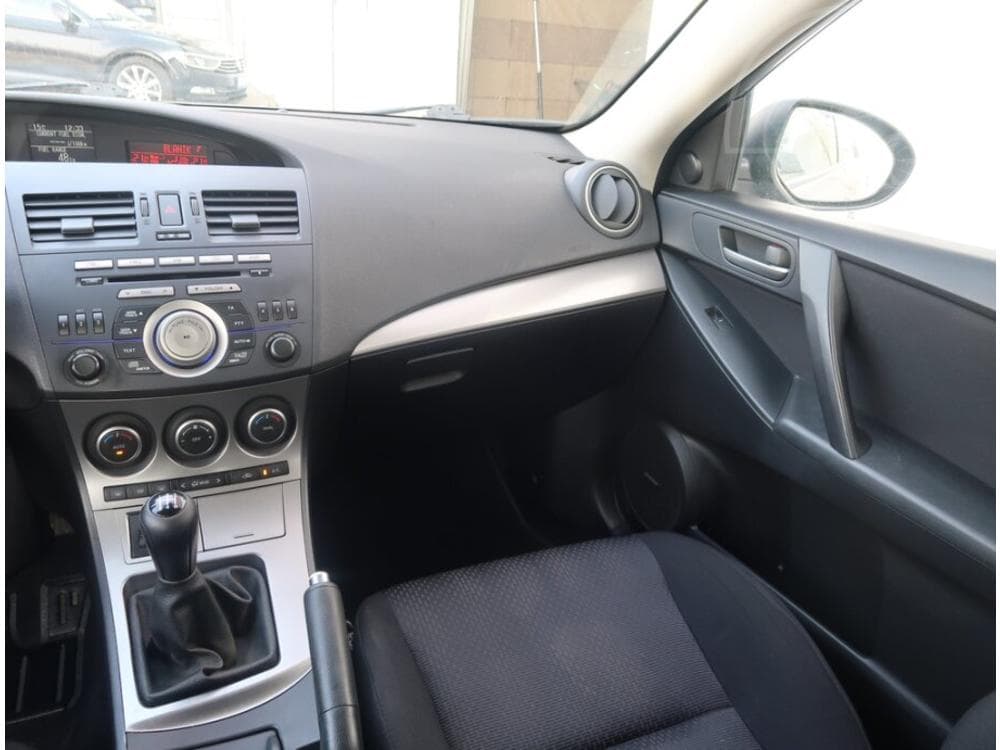 2010 Mazda 3 - 8