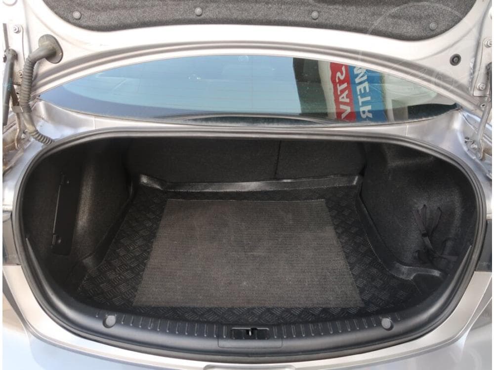 2010 Mazda 3 - 13