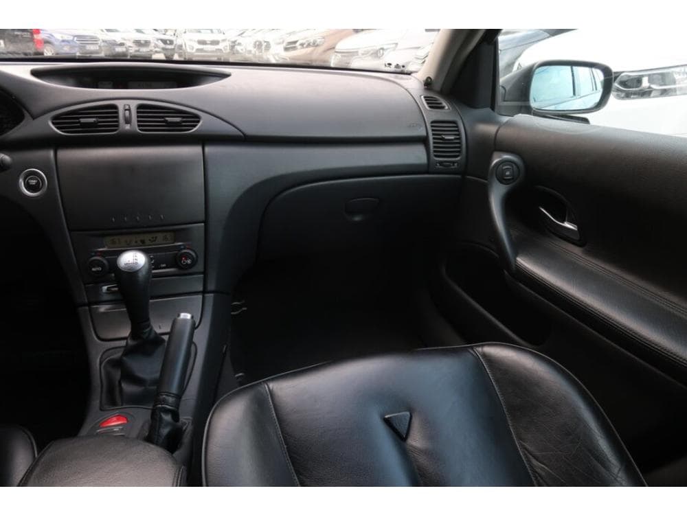 2004 Renault LAGUNA - 8