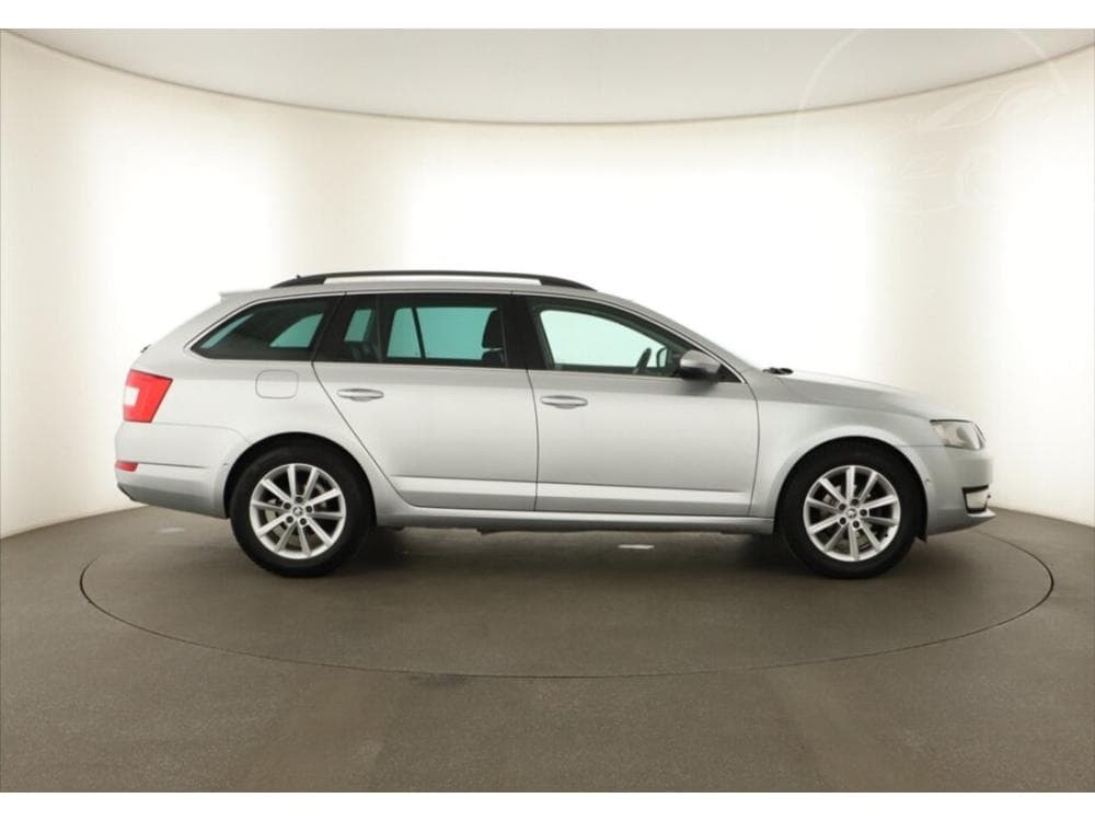 2016 Škoda OCTAVIA - 11