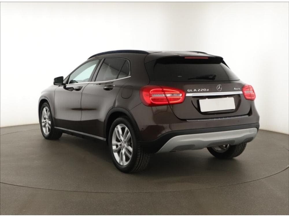 2017 Mercedes-Benz GLA - 4