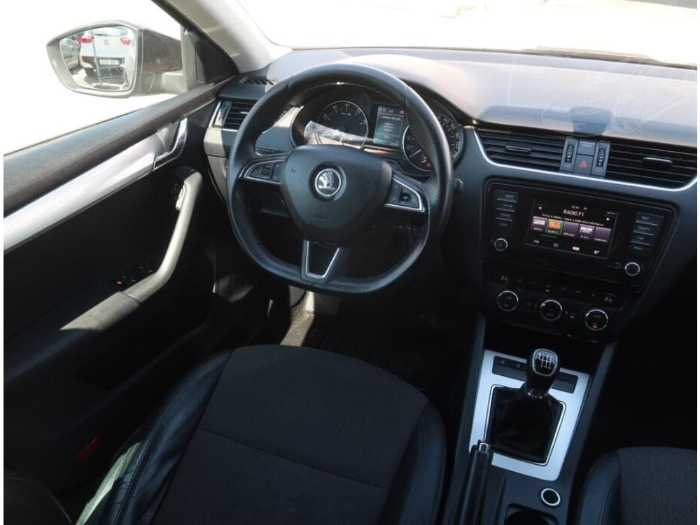 2014 Škoda OCTAVIA - 13