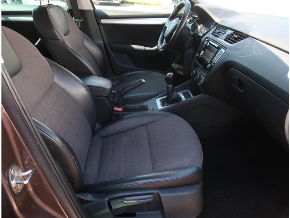 2014 Škoda OCTAVIA - 17