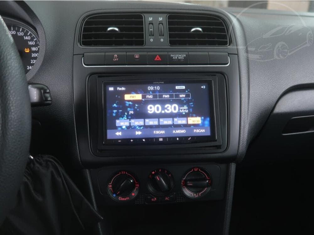 2010 Volkswagen POLO - 12