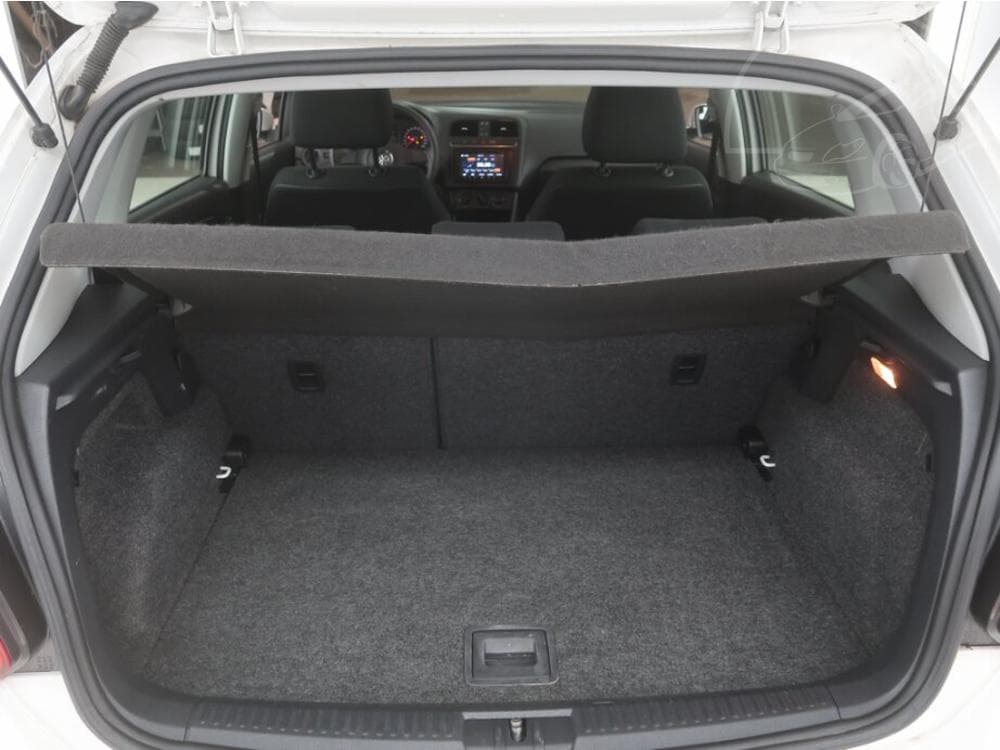 2010 Volkswagen POLO - 13