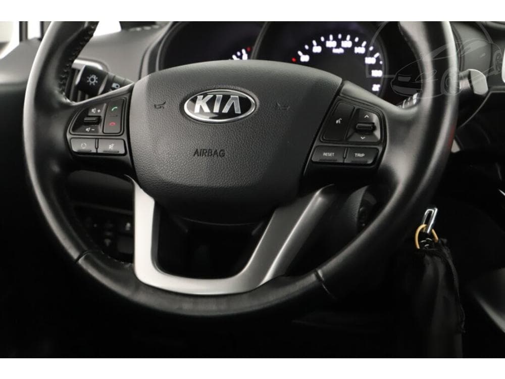 2017 Kia RIO - 23