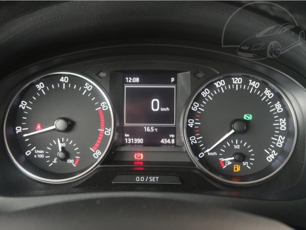 2015 Škoda RAPID - 11