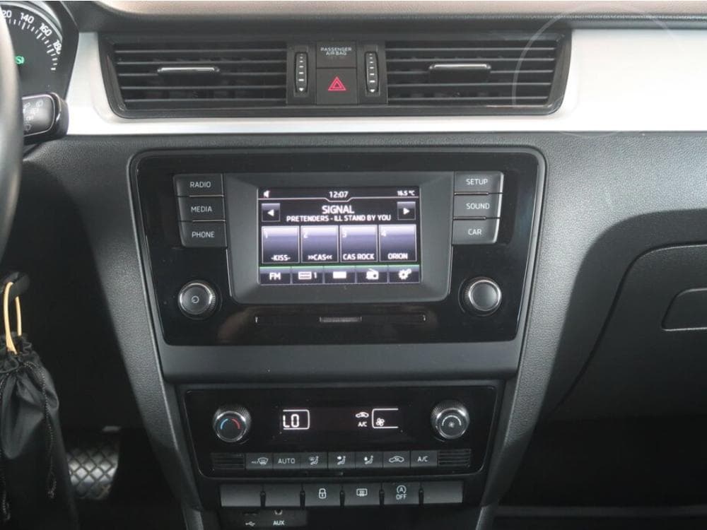 2015 Škoda RAPID - 12