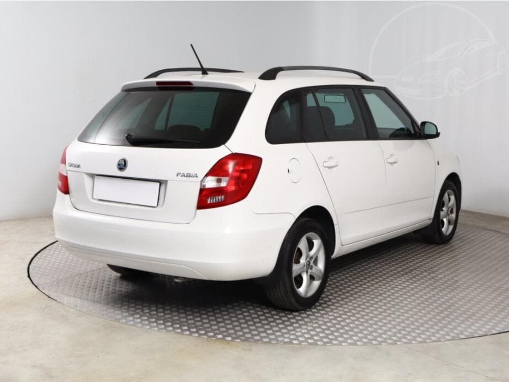 2014 Škoda FABIA - 5