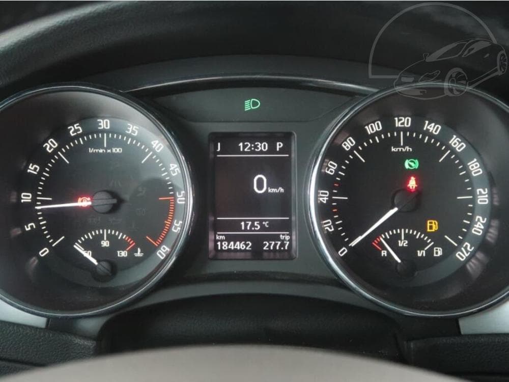 2014 Škoda SUPERB - 11