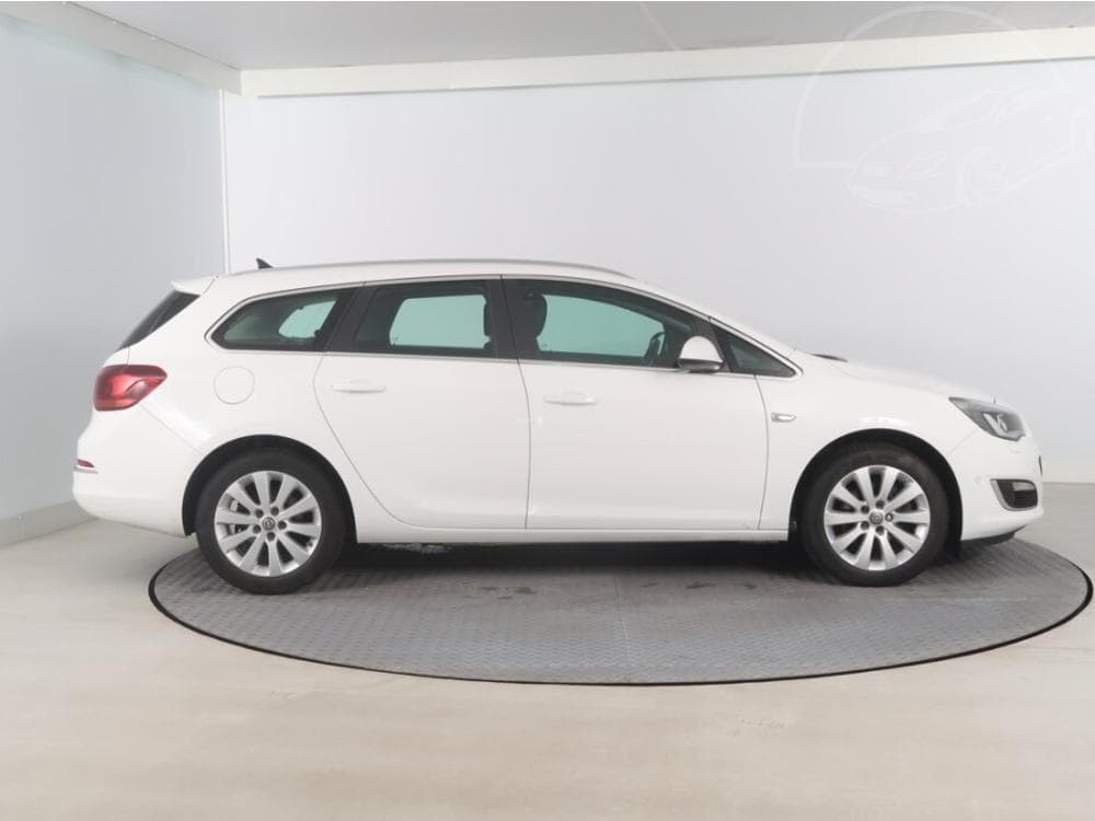 2016 Opel ASTRA - 11