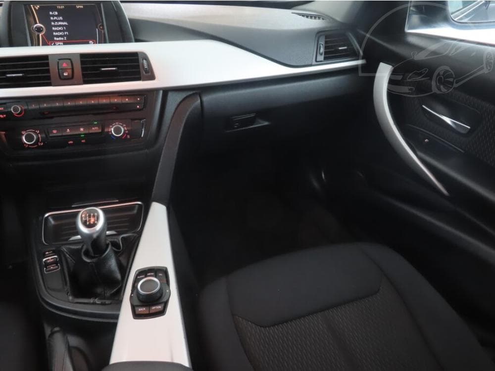 2013 BMW 3-SERIES - 8