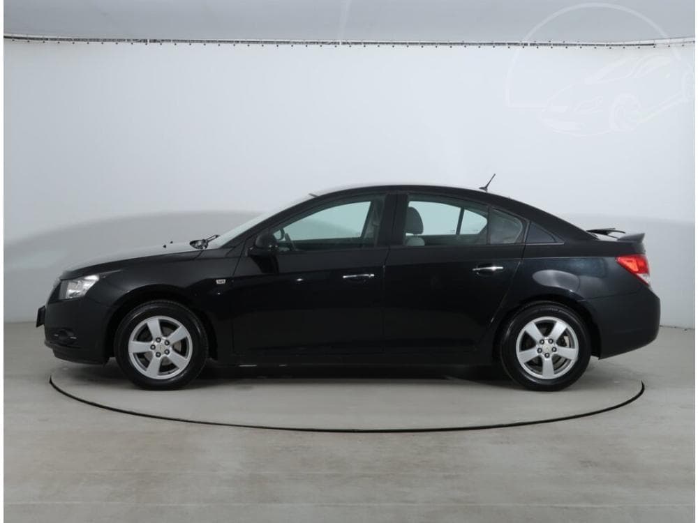 2011 Chevrolet CRUZE - 3