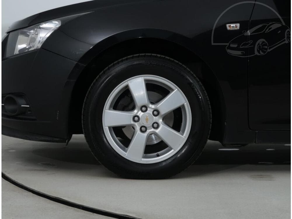 2011 Chevrolet CRUZE - 14