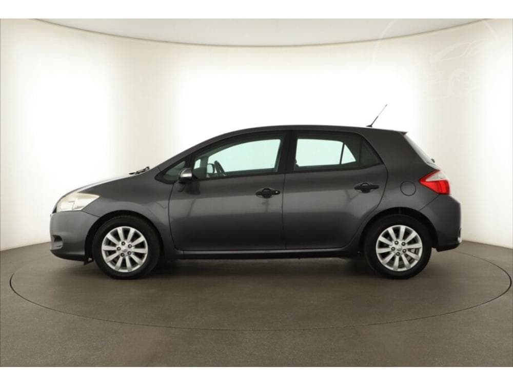 2011 Toyota AURIS - 5