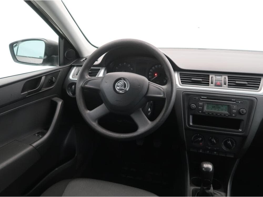 2013 Škoda RAPID - 13
