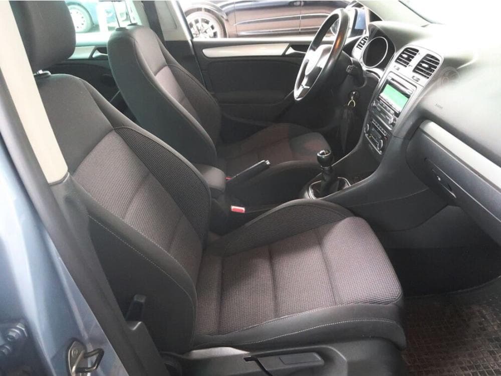 2011 Volkswagen GOLF - 13