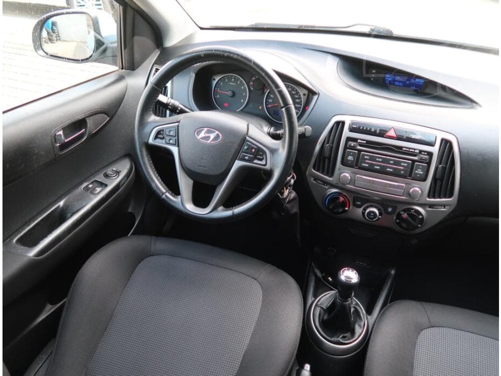 2014 Hyundai i20 - 7