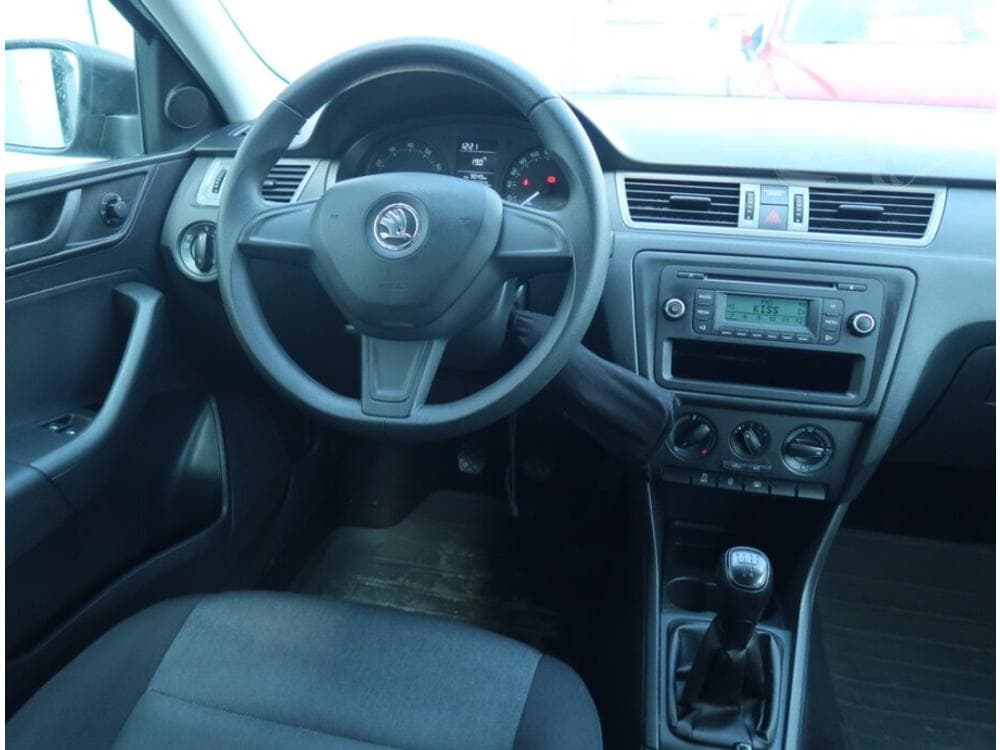 2013 Škoda RAPID - 13