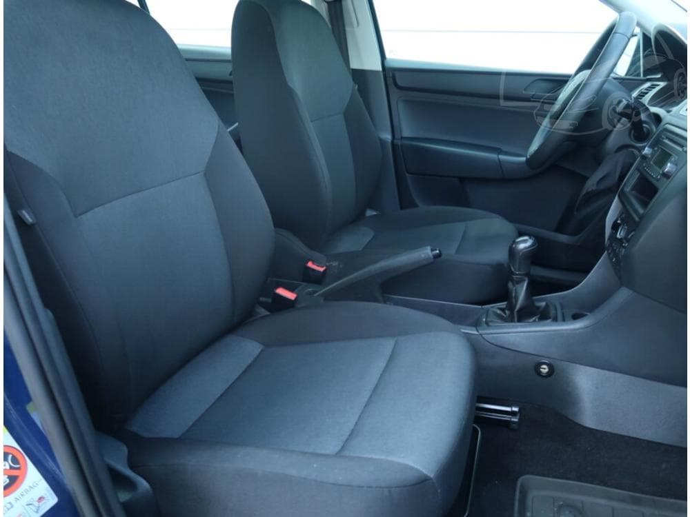 2013 Škoda RAPID - 17