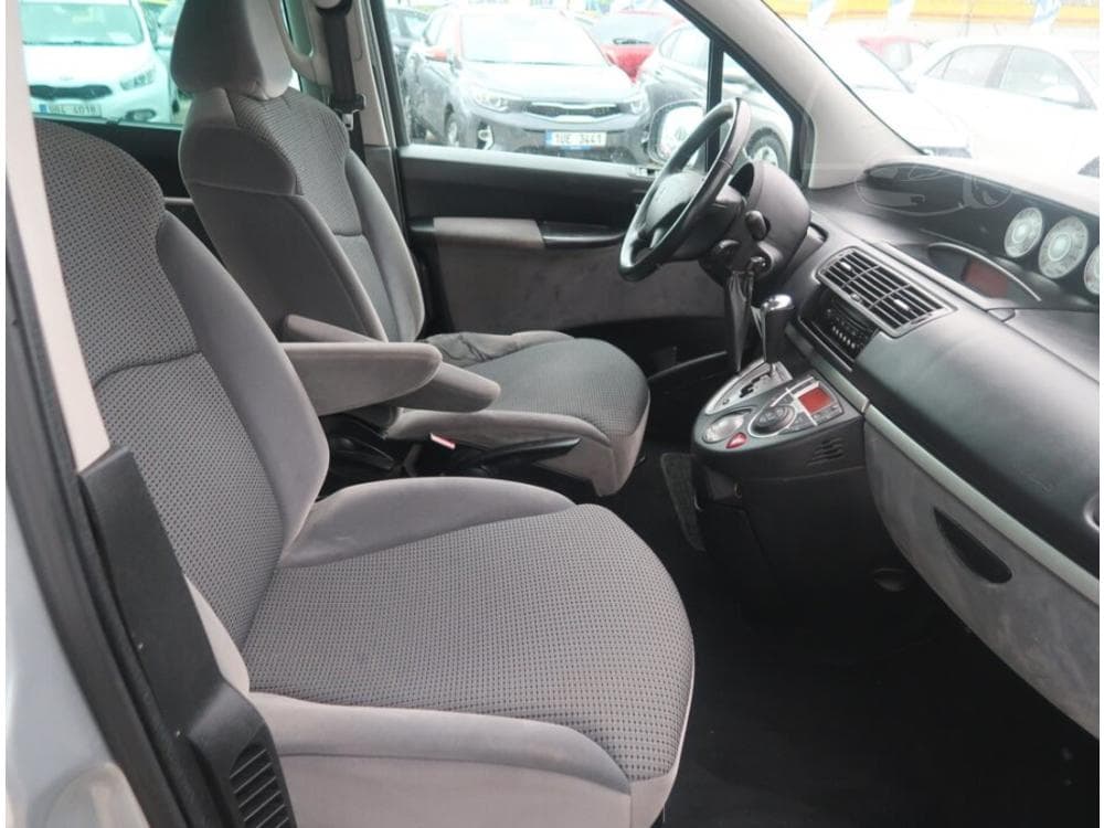 2011 Peugeot 807 - 9