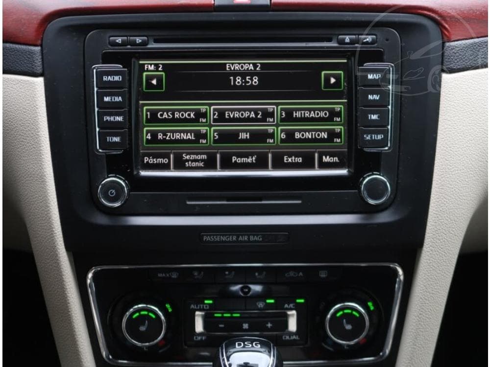 2013 Škoda SUPERB - 12