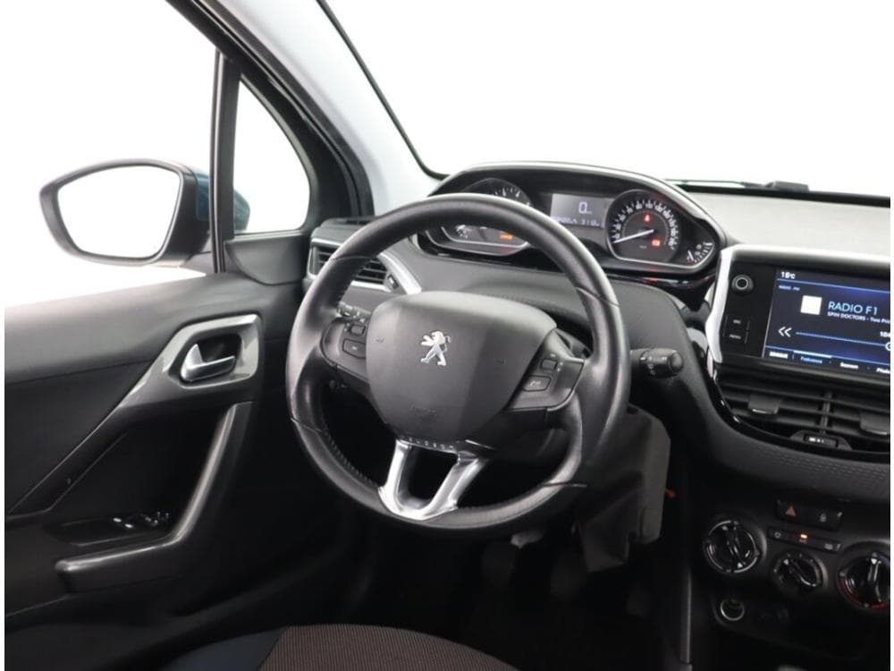 2017 Peugeot 2008 - 13