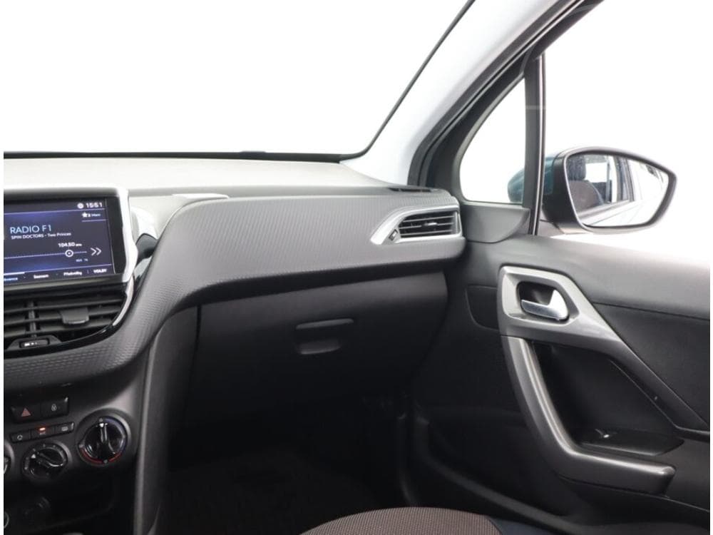 2017 Peugeot 2008 - 15