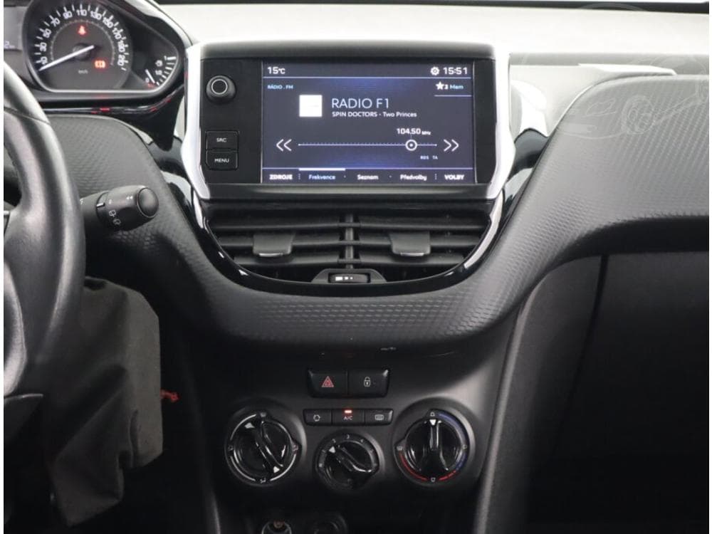2017 Peugeot 2008 - 23