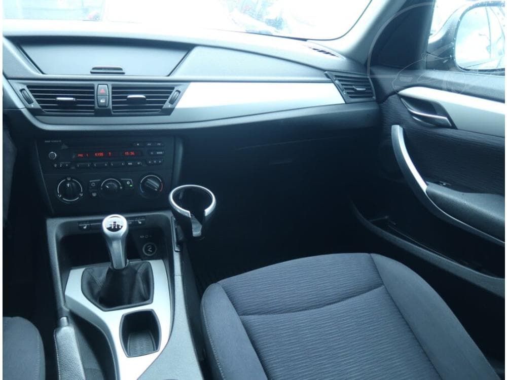2009 BMW X1 - 8