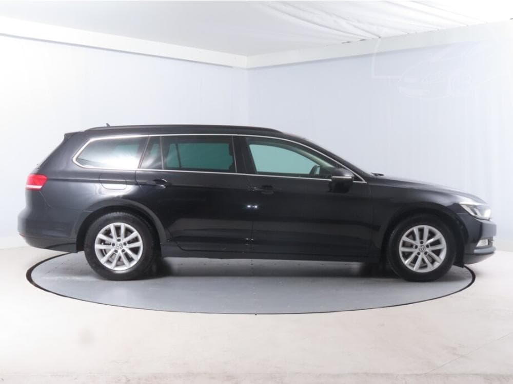 2015 Volkswagen PASSAT - 6