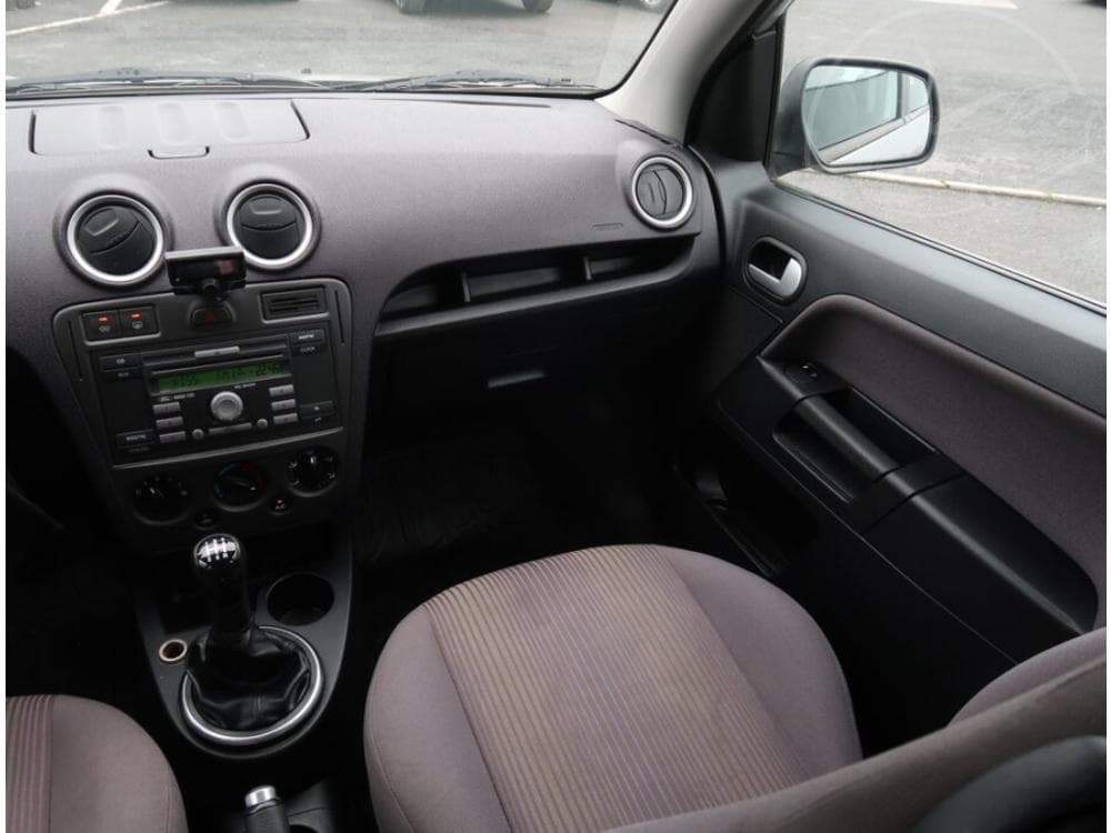 2010 Ford FUSION - 8