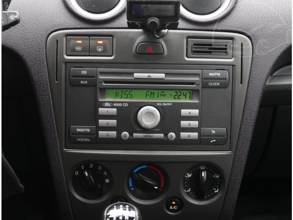 2010 Ford FUSION - 12