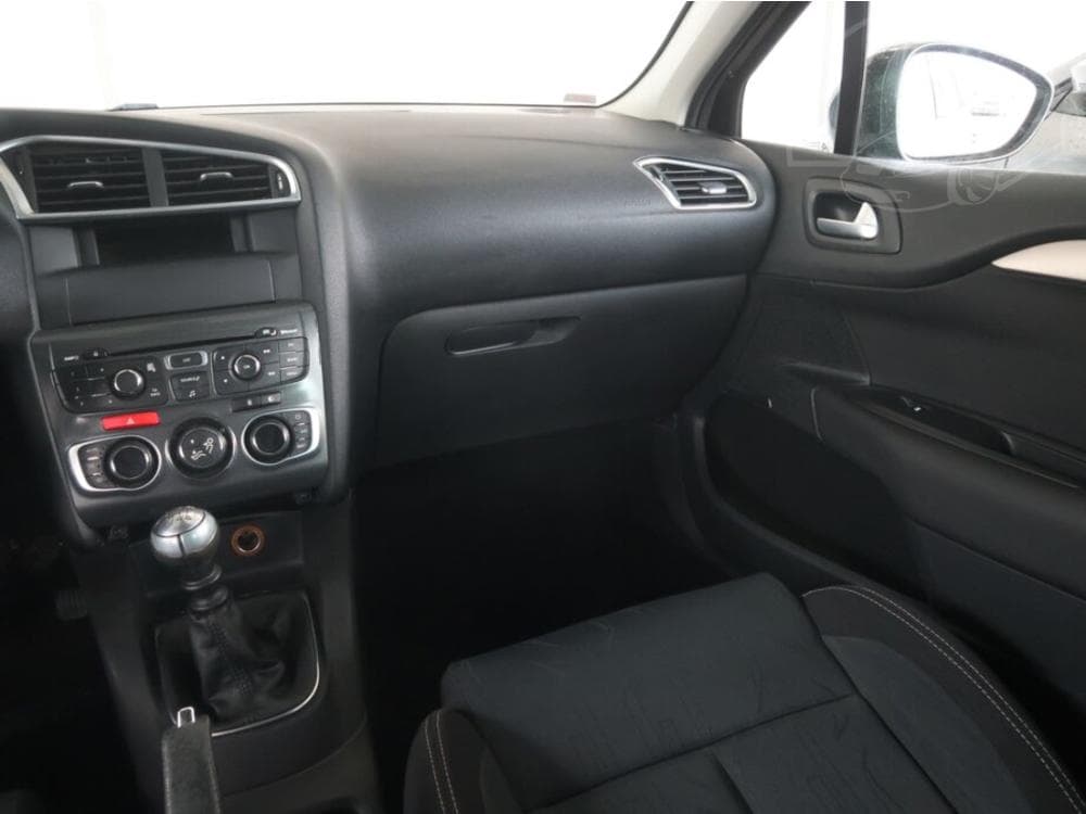 2011 Citroen C4 - 8