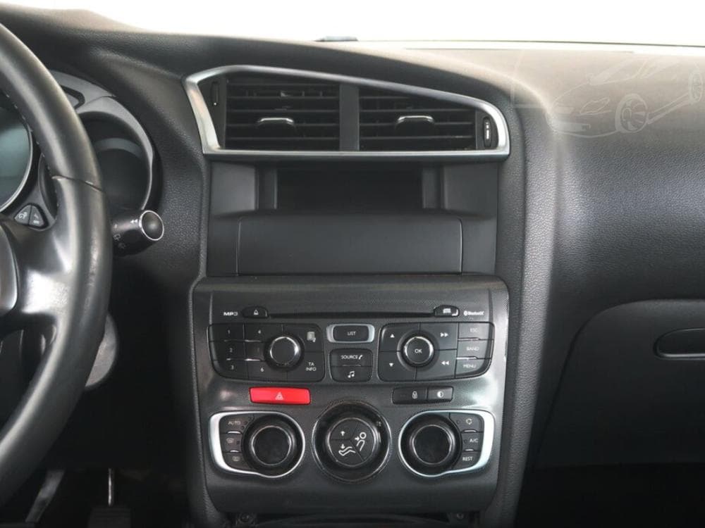 2011 Citroen C4 - 12
