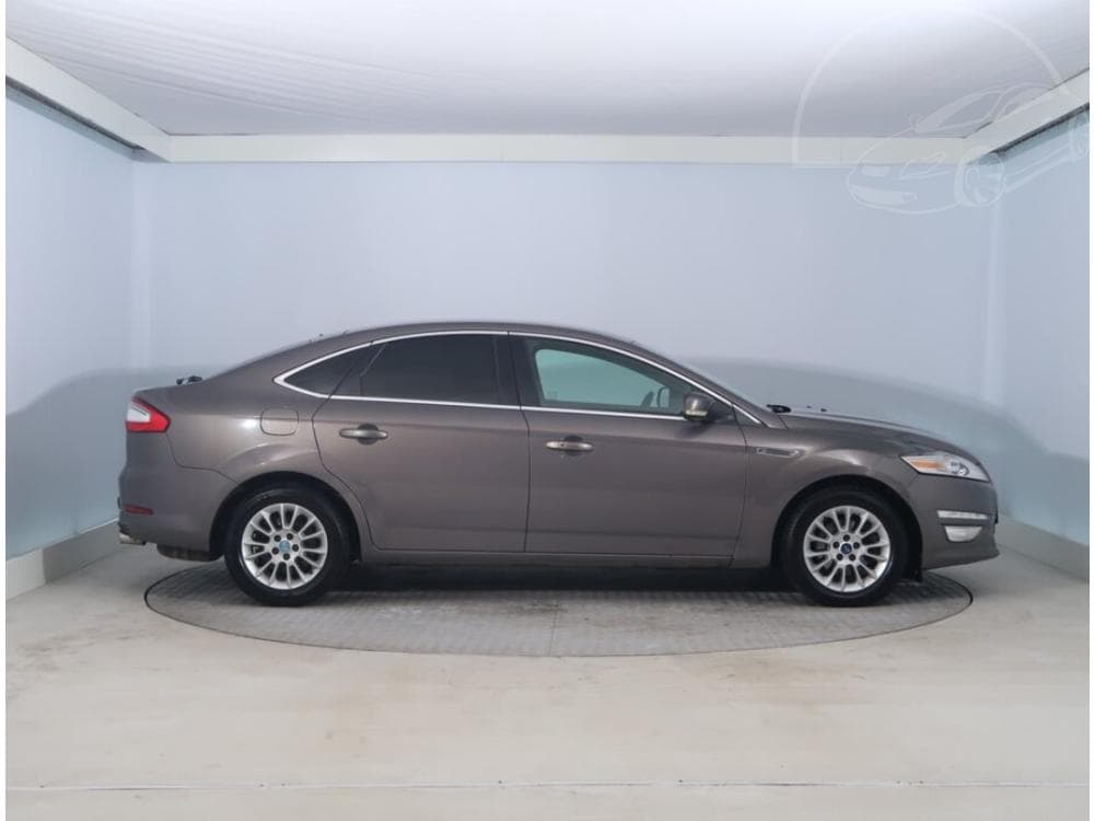 2011 Ford MONDEO - 6