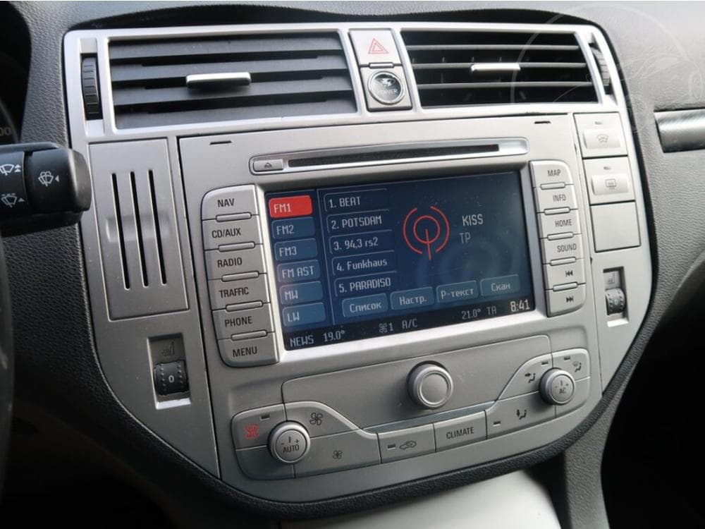 2012 Ford KUGA - 23