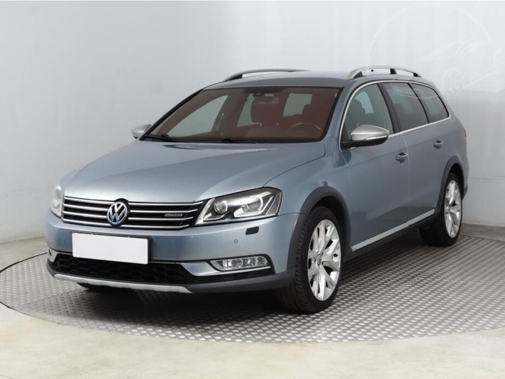 2013 Volkswagen PASSAT - 2