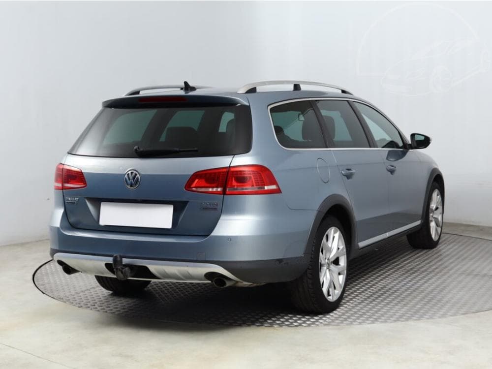 2013 Volkswagen PASSAT - 5