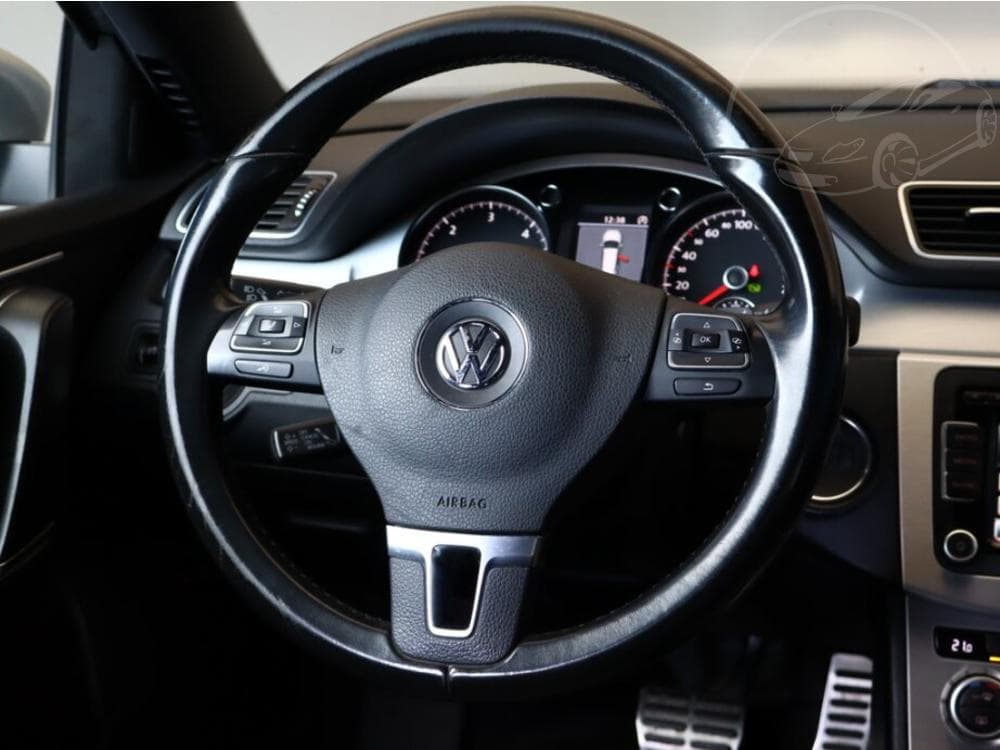 2013 Volkswagen PASSAT - 14